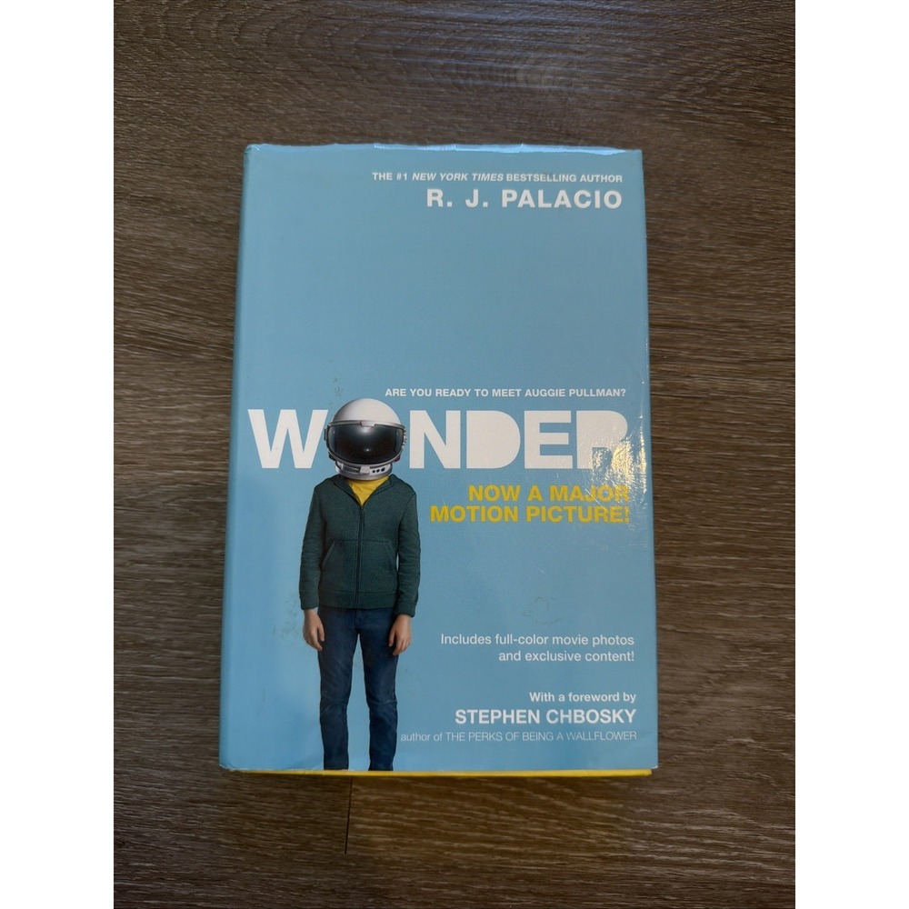 Wonder R J Palacio HC DJ 2017 First Movie Tie-In Edition Excellent Condition